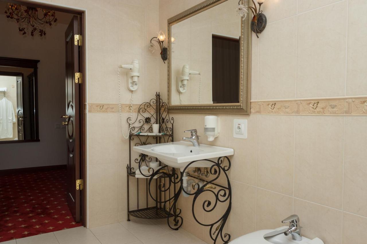 Ar Nuvo Hotel Karagandy Extérieur photo