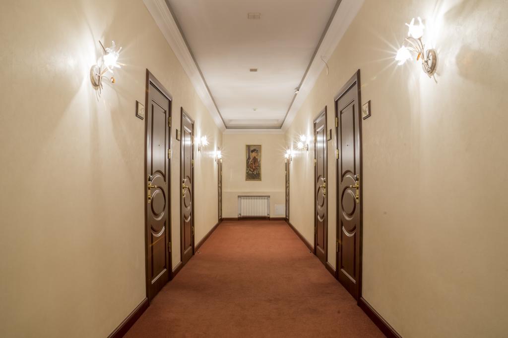 Ar Nuvo Hotel Karagandy Extérieur photo