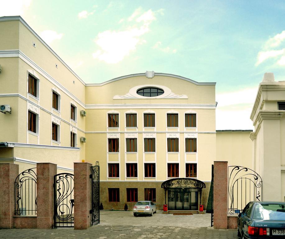Ar Nuvo Hotel Karagandy Extérieur photo
